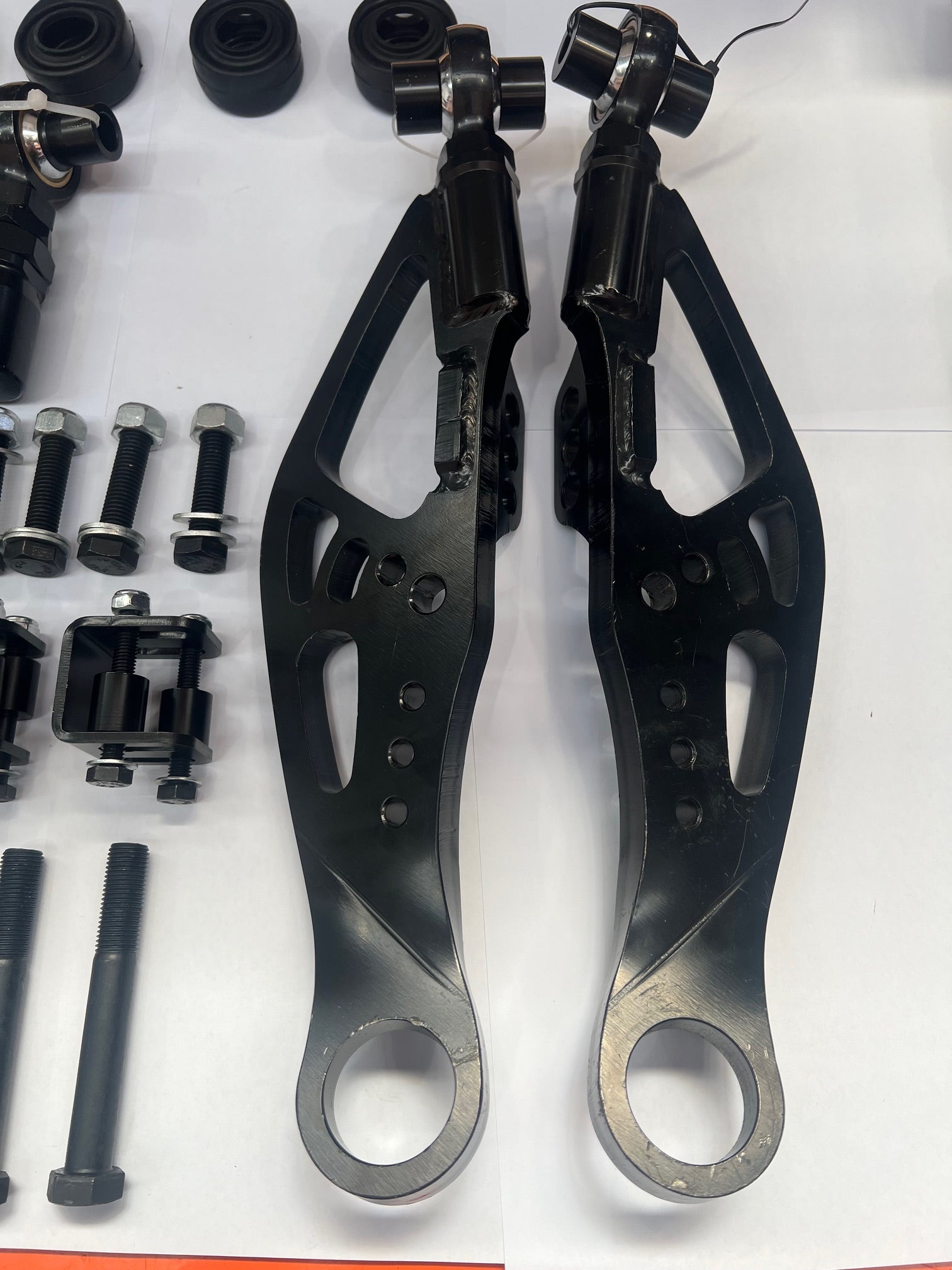 86 / GR86 / BRZ +40mm through to +70mm Front Lower control arms - DISCOUNT
