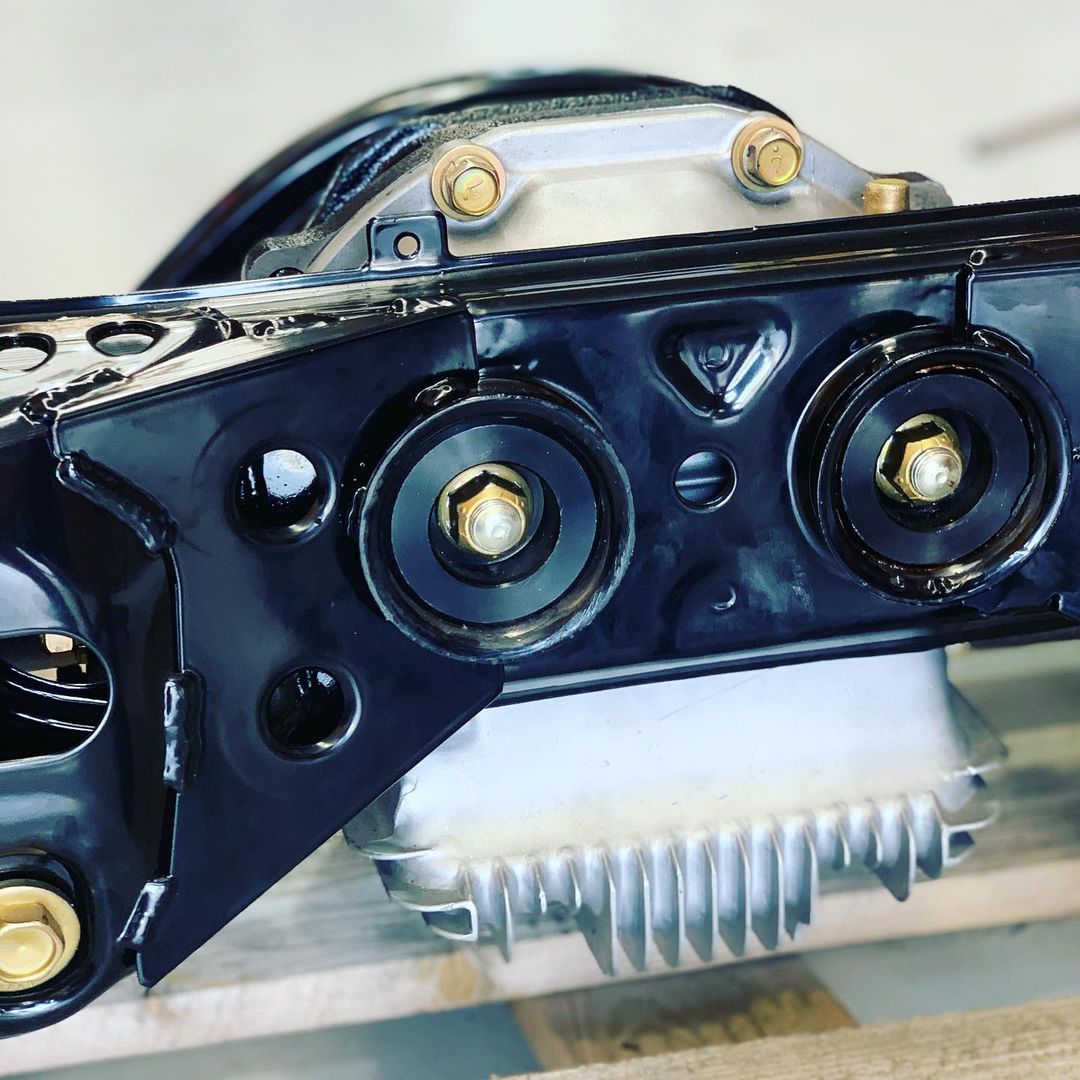 Diff Spring Bushes S/R Chassis Solid diff bushes