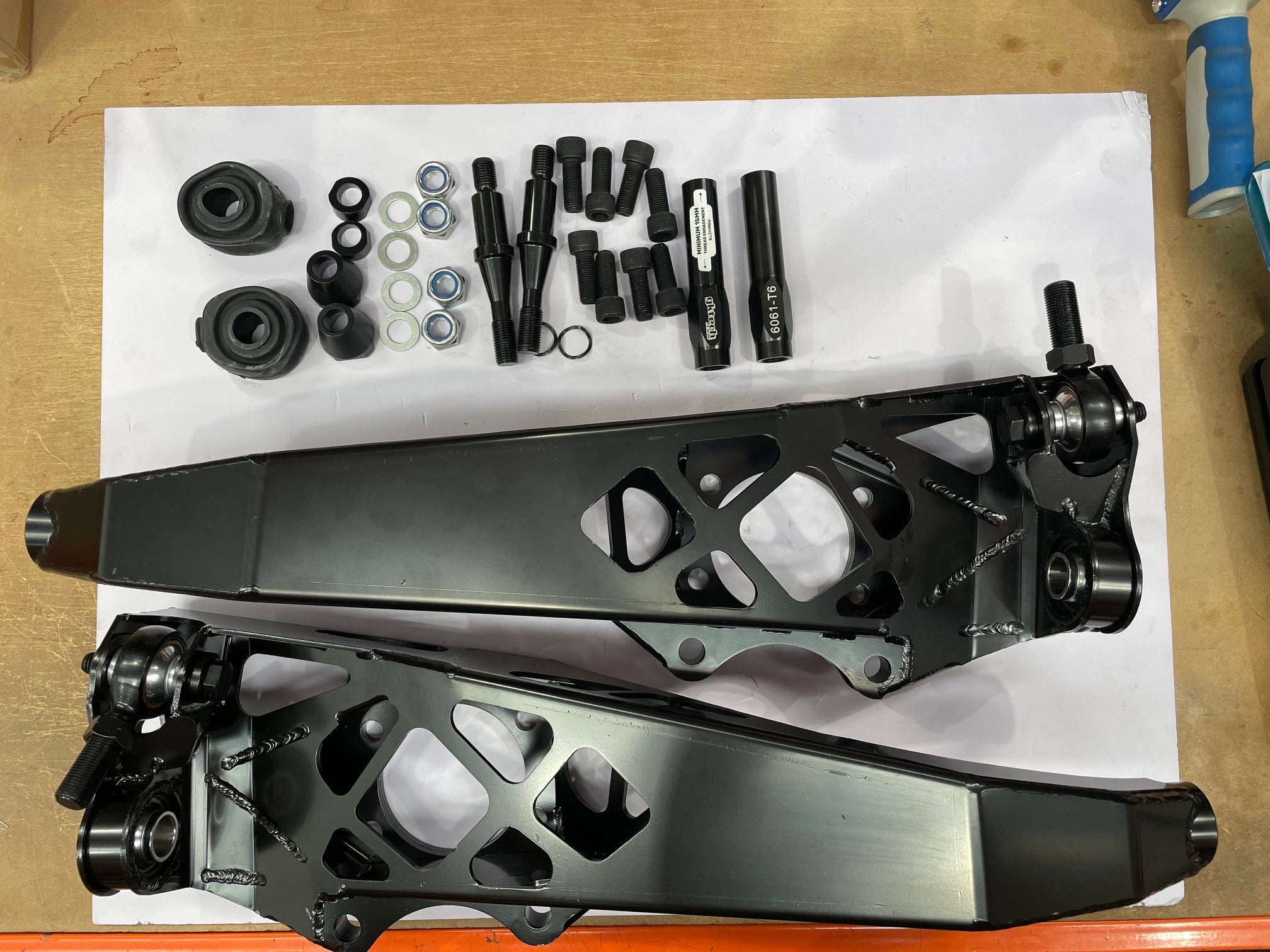 Z33 350z/ V35 4130 Super Lock Drift Knuckles - DISCOUNT